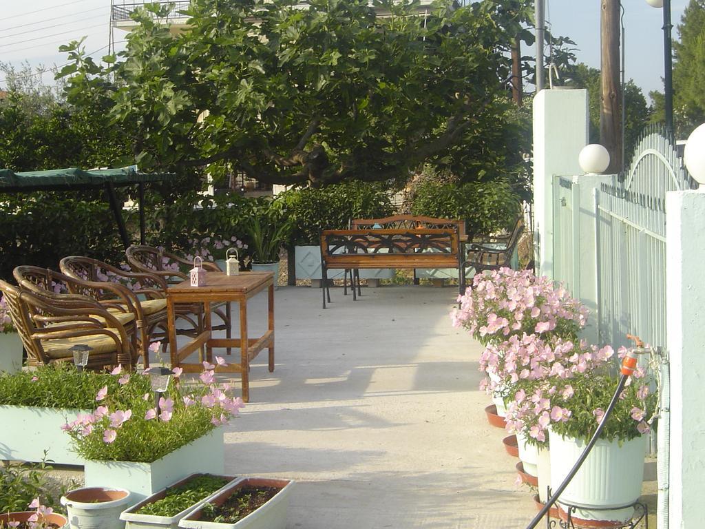 Nana Hotel Kamena Vourla Exteriör bild