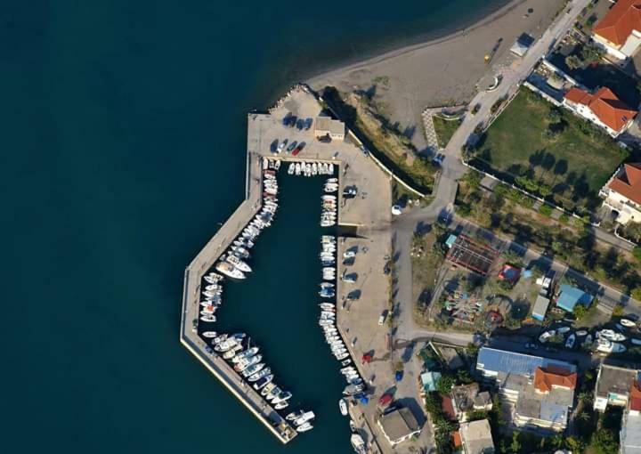 Nana Hotel Kamena Vourla Exteriör bild
