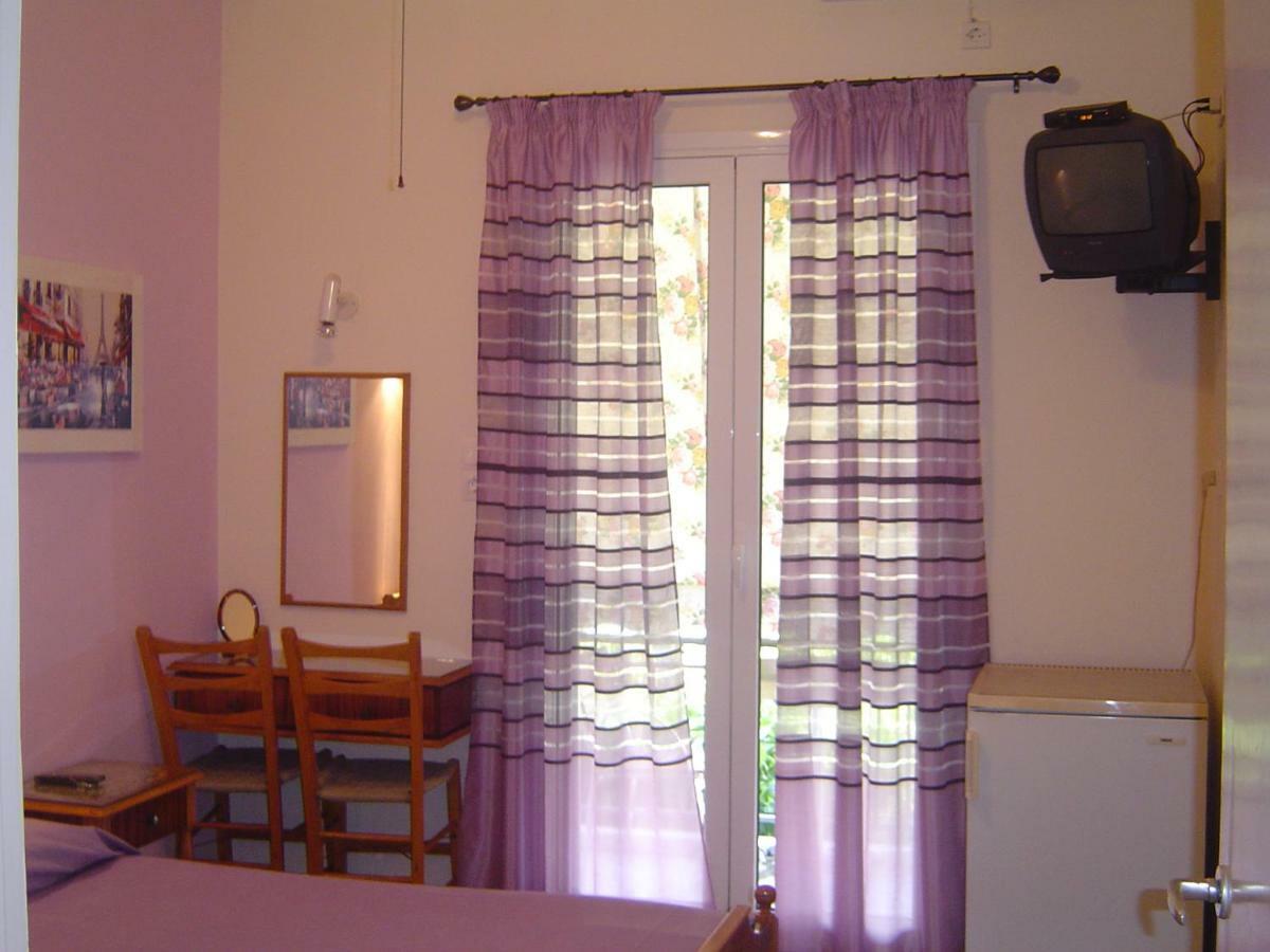 Nana Hotel Kamena Vourla Exteriör bild